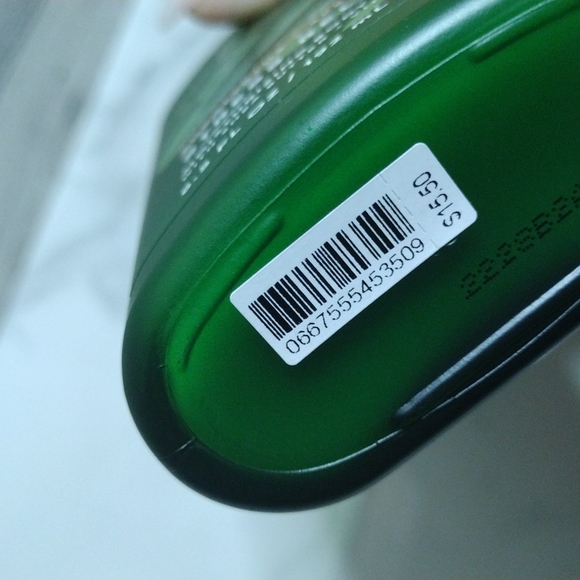 Bath & Body Works Aromatherapy Stress Relief Eucalyptus + Spearmint Body Lotion - Picture 6 of 6